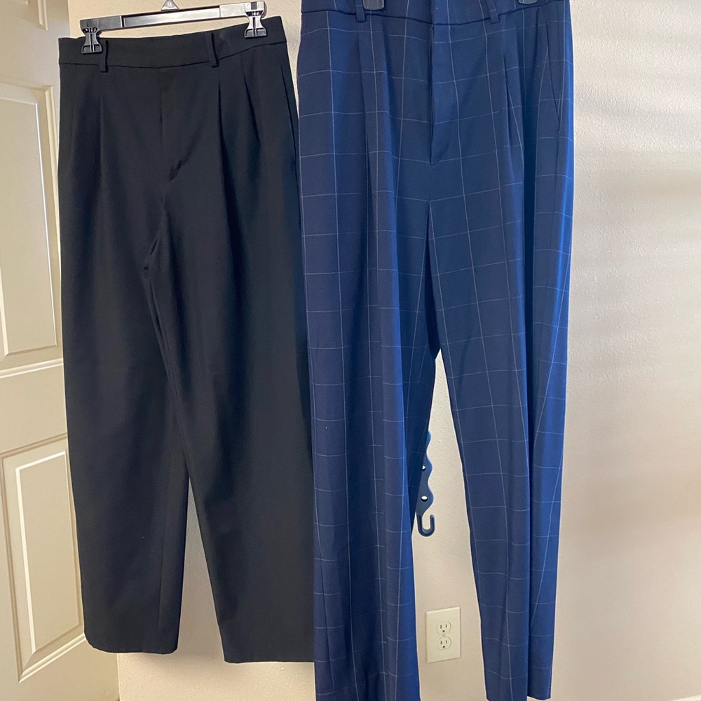 Uniqlo women’s Black and Blue Grid Pants